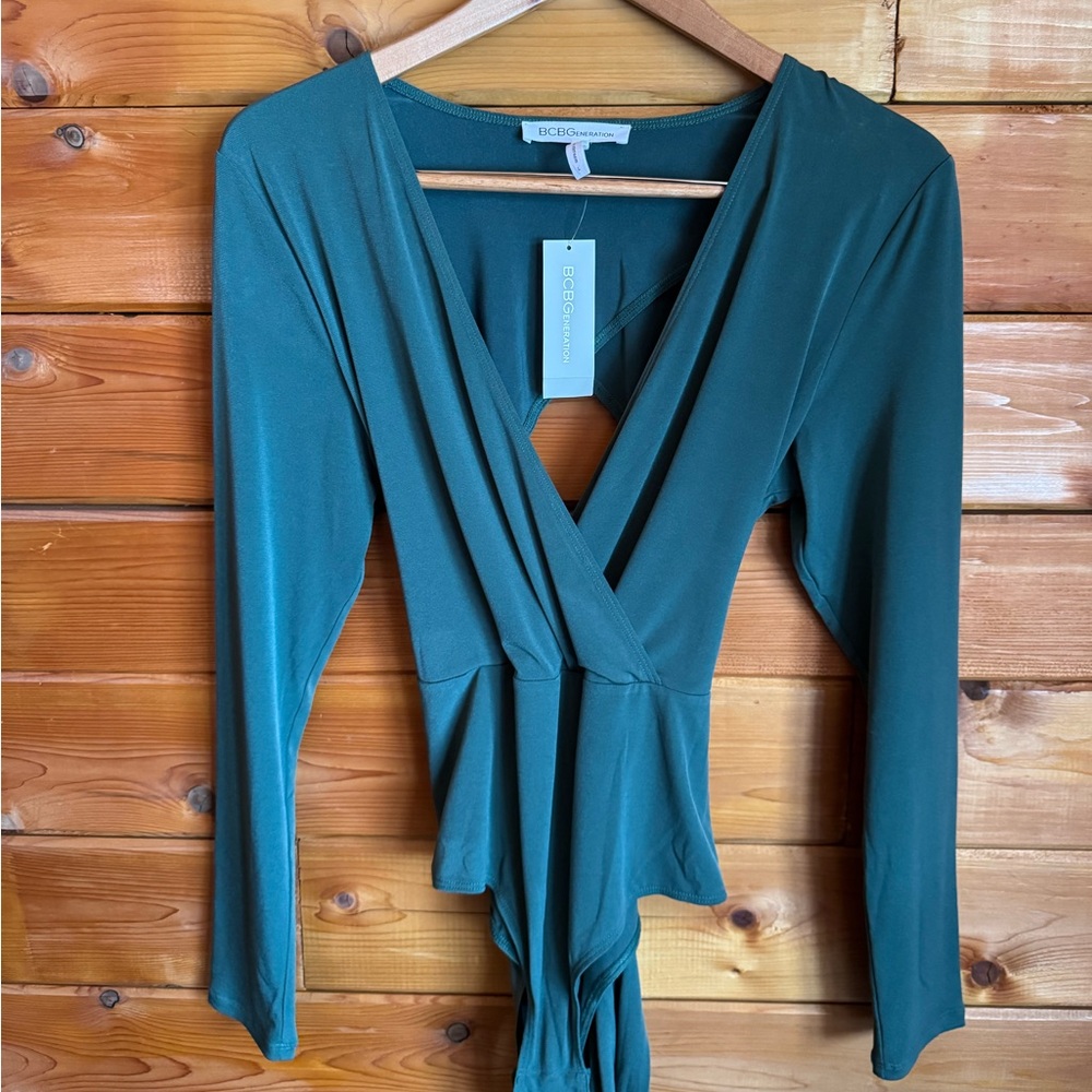 NWT - BCBG forest green top- low cut with open back and tie